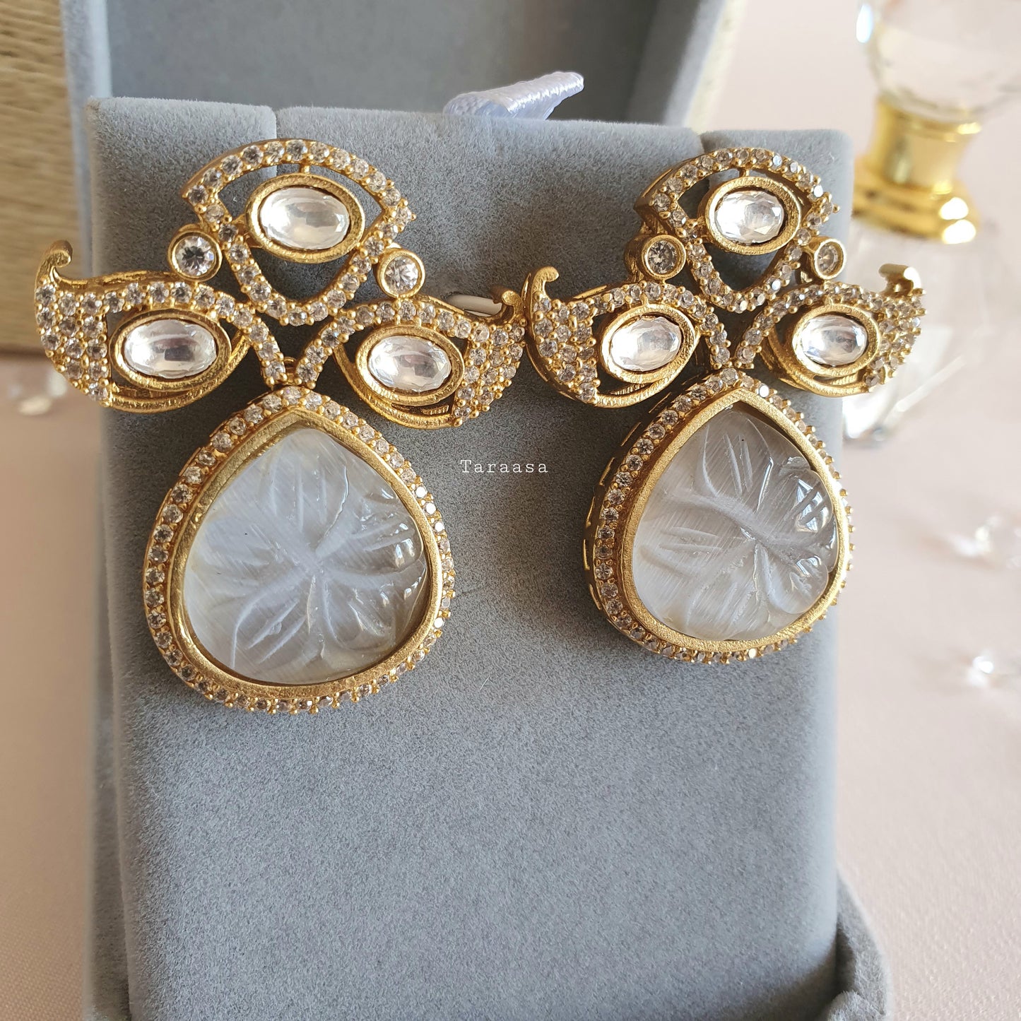 Kundan Pearl Choker Set - Grey