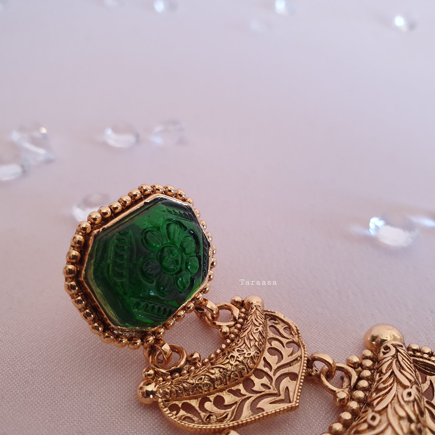 Traditional Earring - Emerald Green