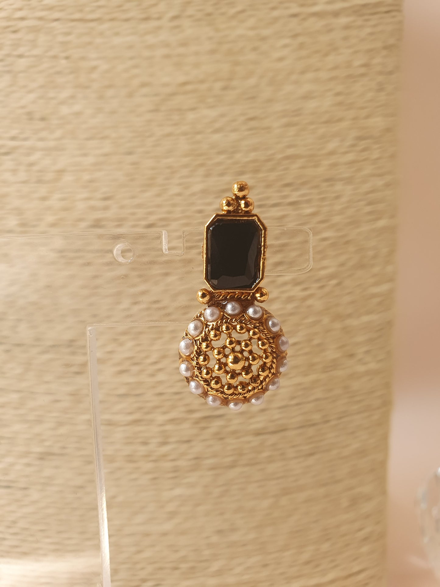 Tradional Choker Set Black