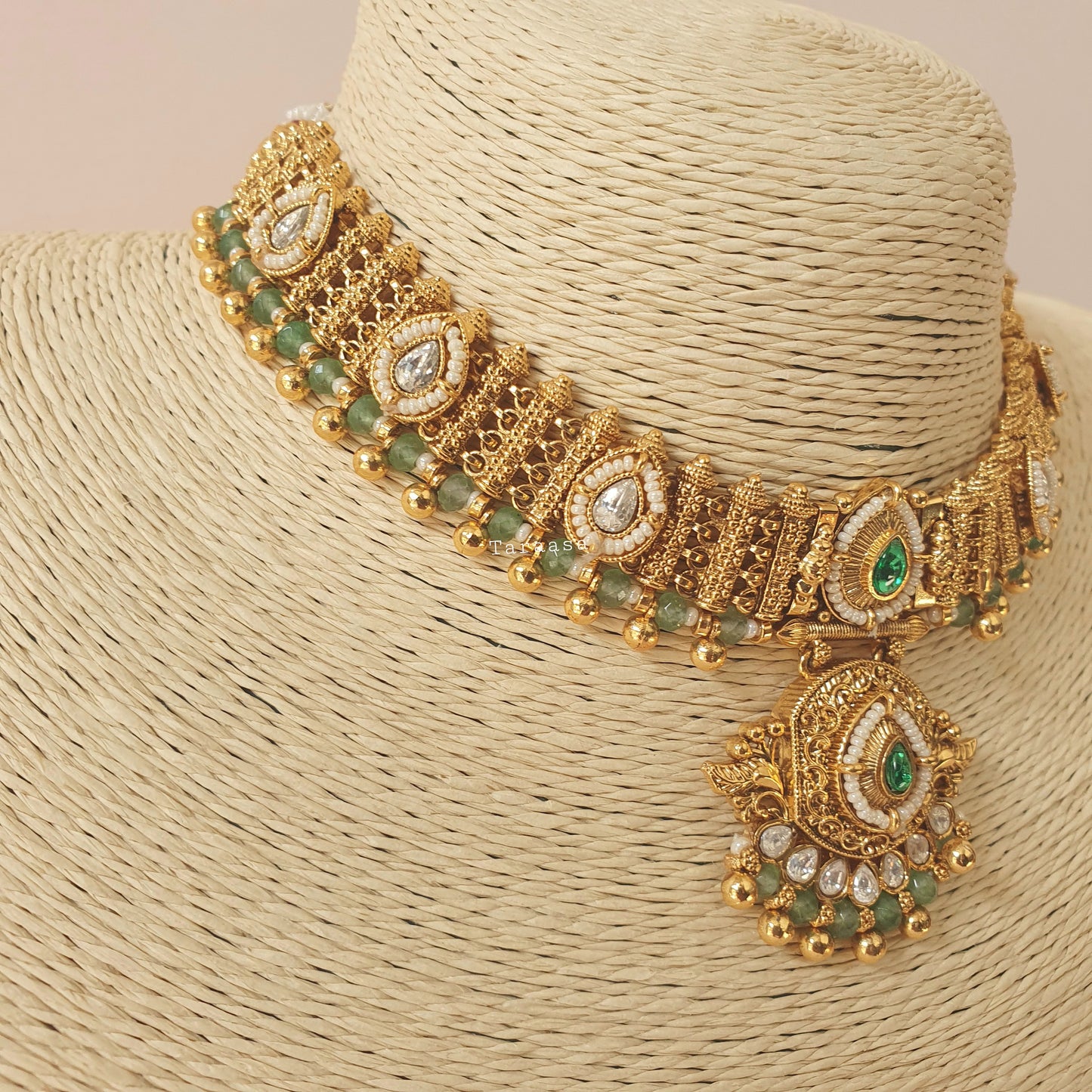 Heritage Green Choker Set