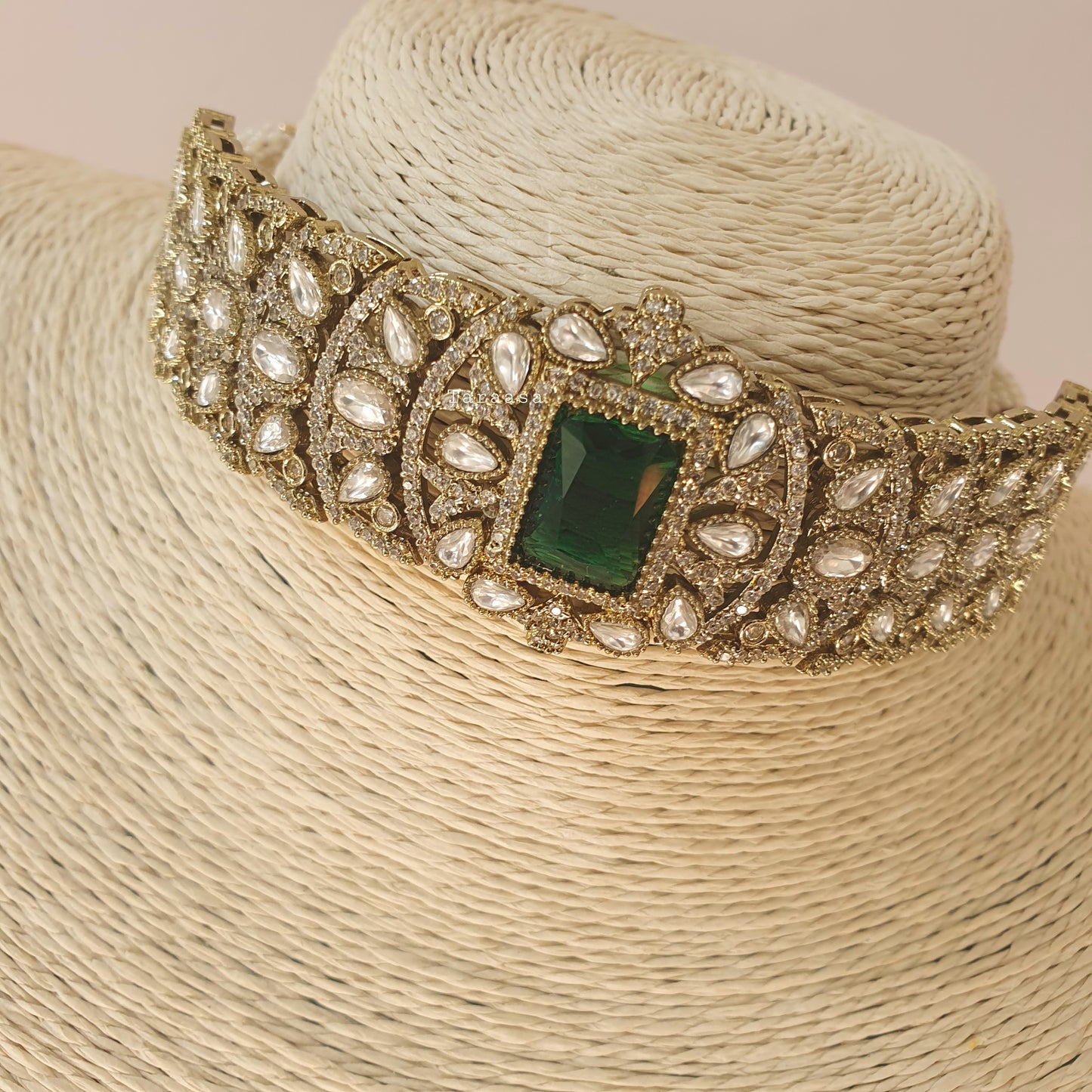 Victorian Kundan Choker Emerald