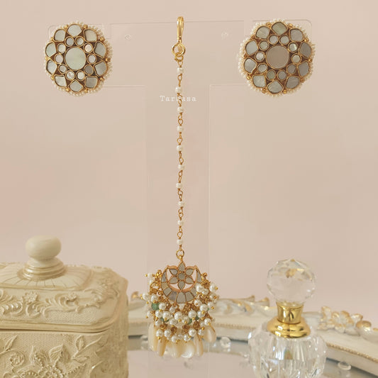 Mother of Pearl Stud Earring & Maang Tikka Set