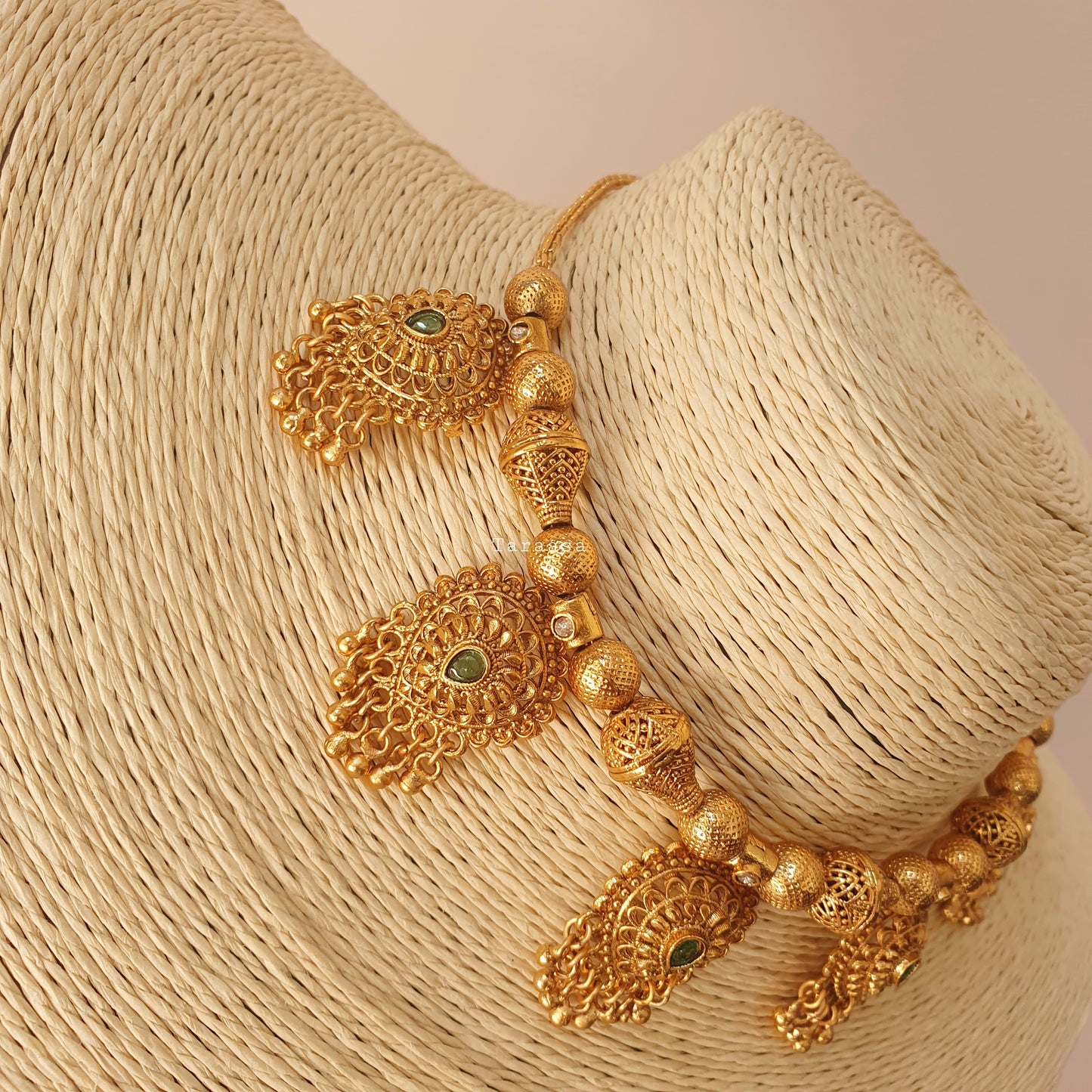 Traditional Emerald Nakshi Choker