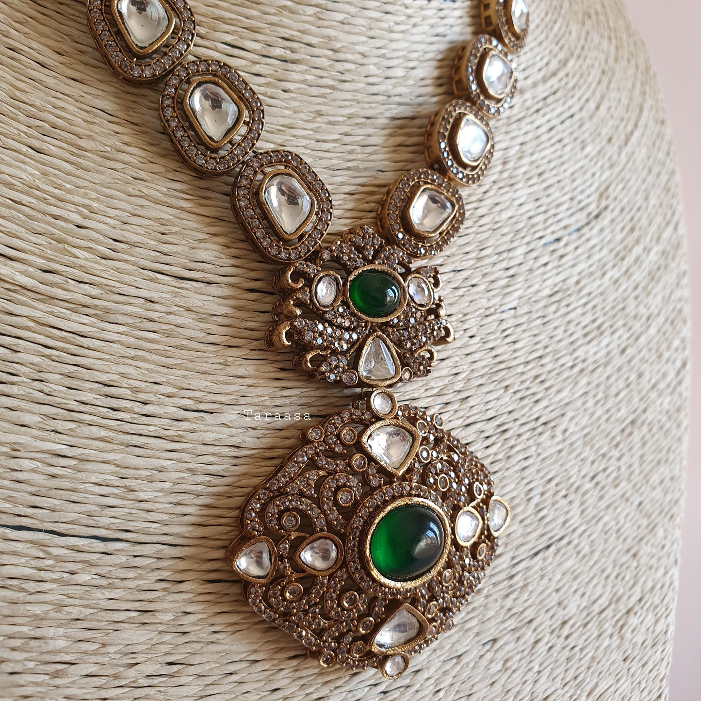 Kundan Necklace Set - Emerald