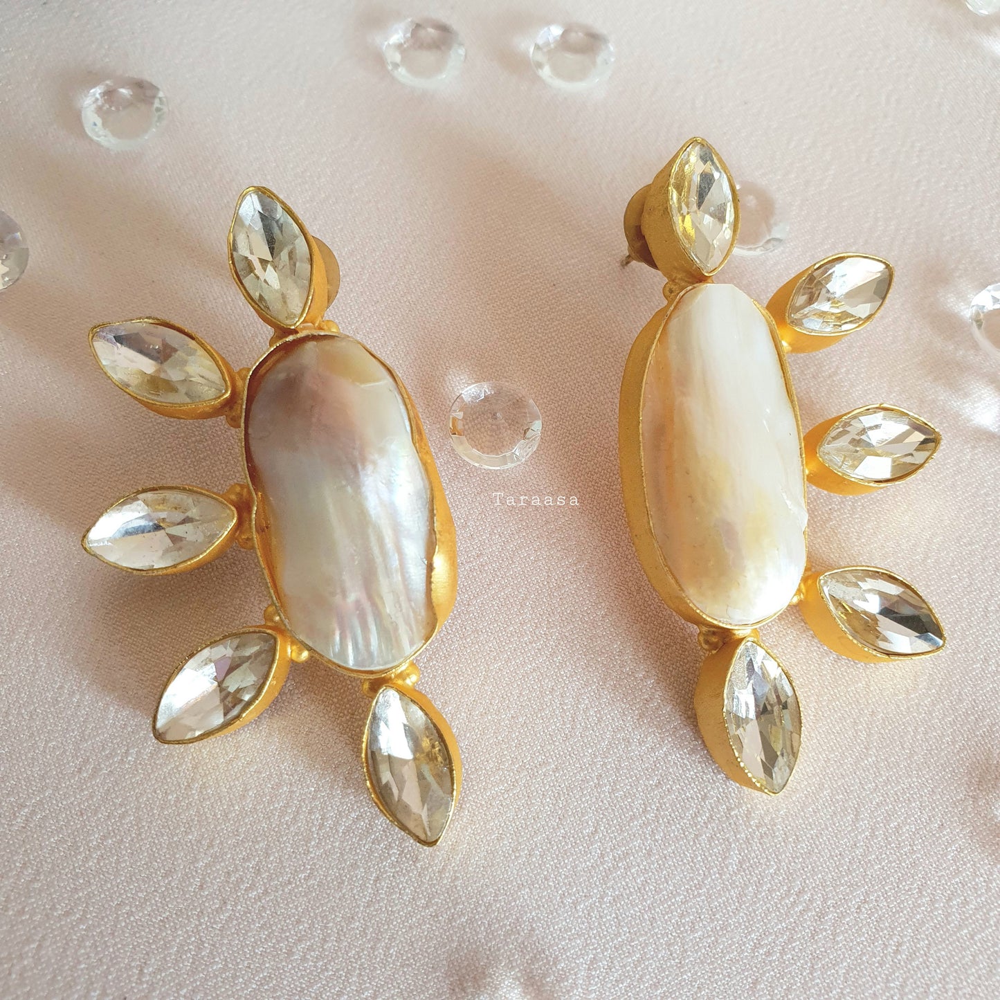 Freshwater Pearl Earrings & Tikka Set