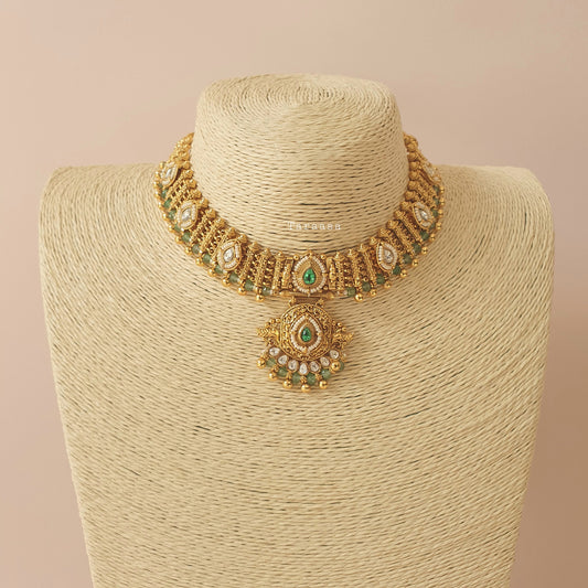 Heritage Green Choker Set