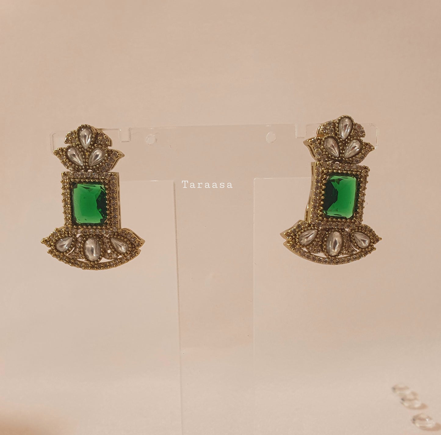 Victorian Kundan Choker Emerald