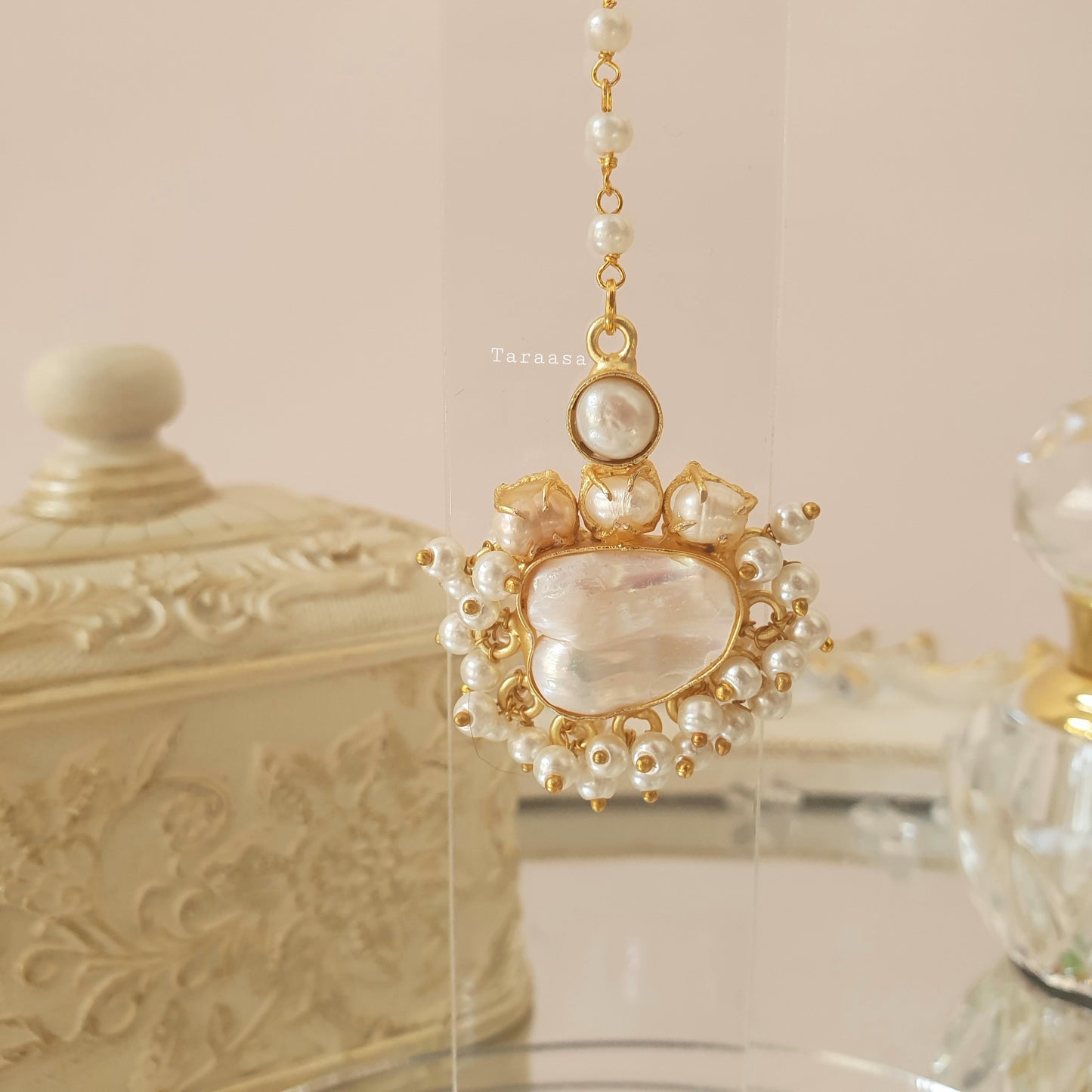 White Onyx Maang Tikka Set