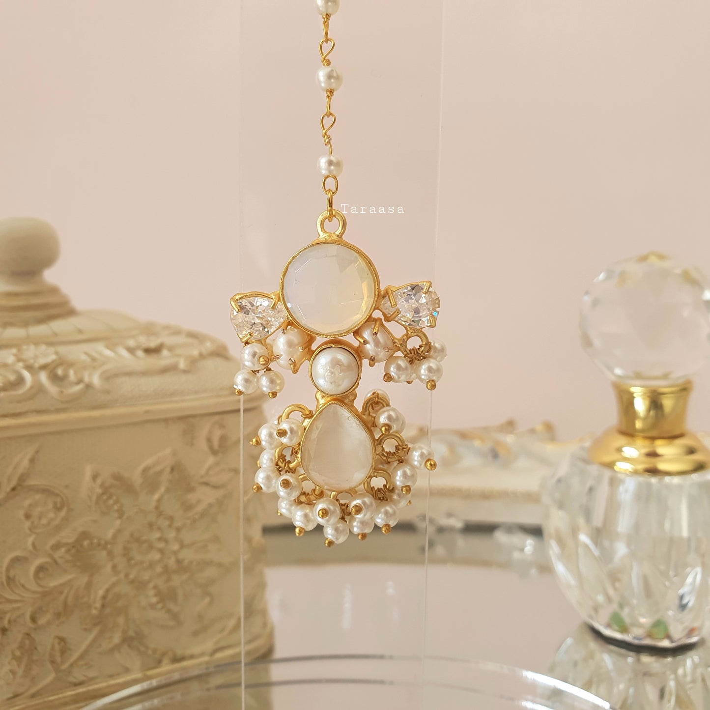 White Onyx Maang Tikka Set