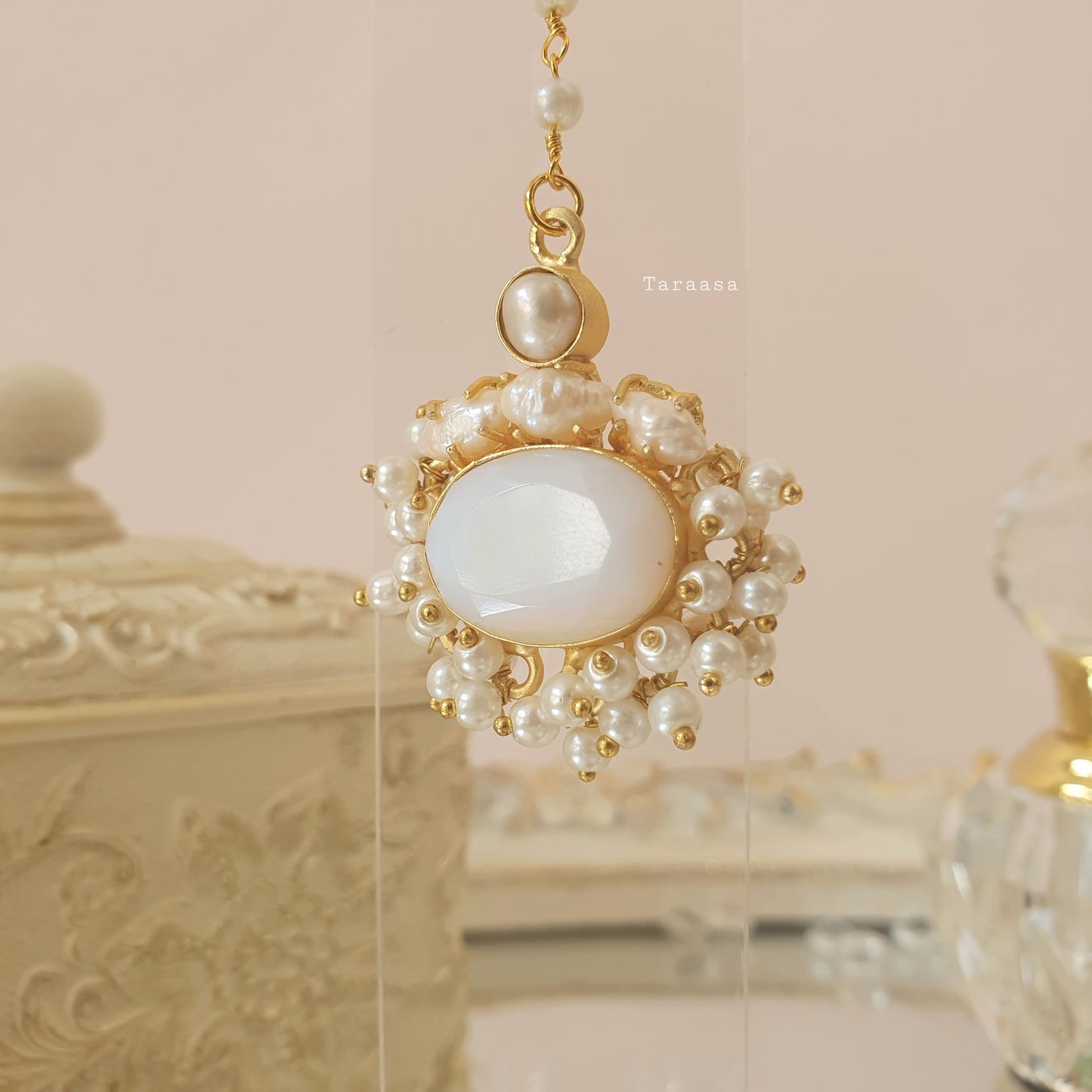 White Onyx Maang Tikka Set