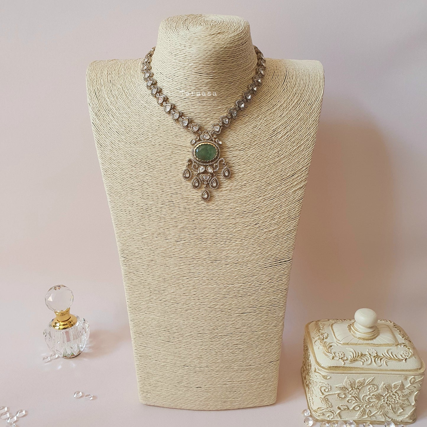 Pista Silver Kundan Set