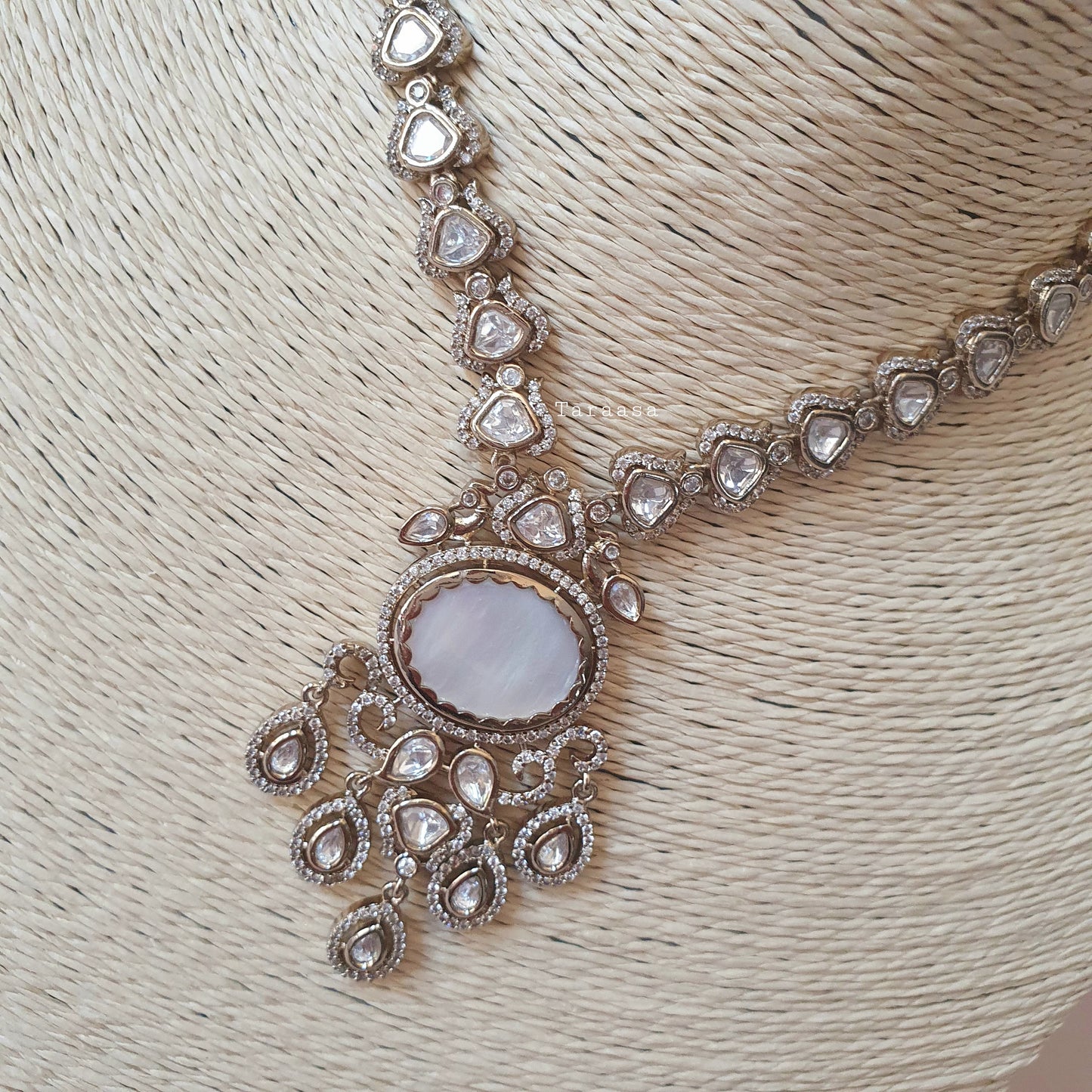 Pearl Silver Kundan Set