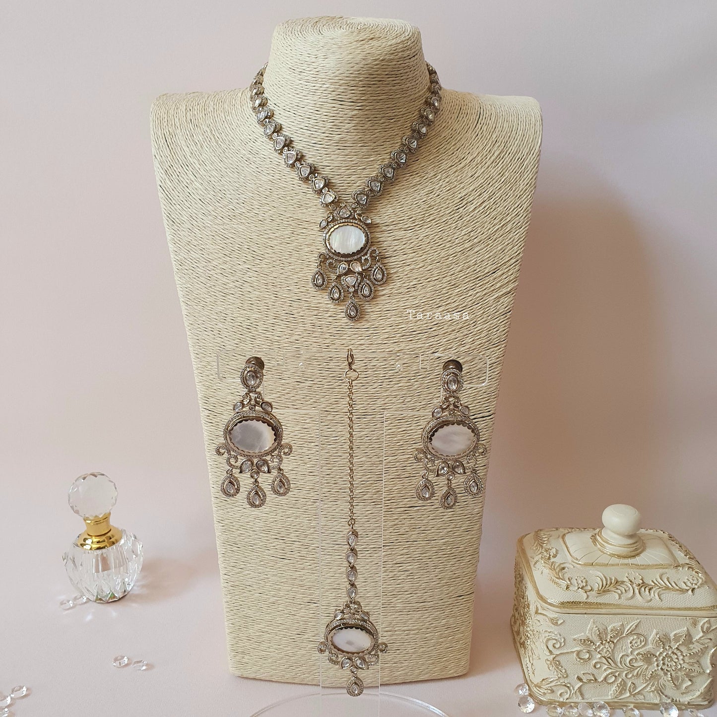 Pearl Silver Kundan Set