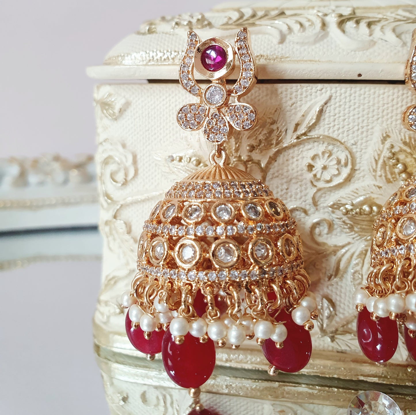 Red Kundan Jumkhis