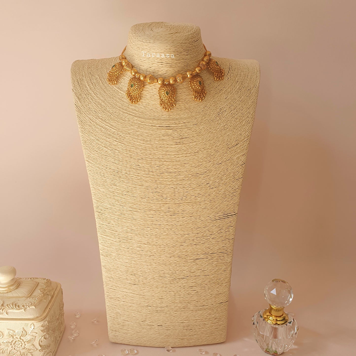 Traditional Emerald Nakshi Choker