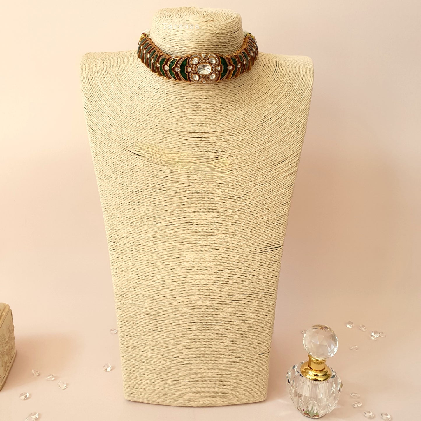 Emerald Kundan Choker