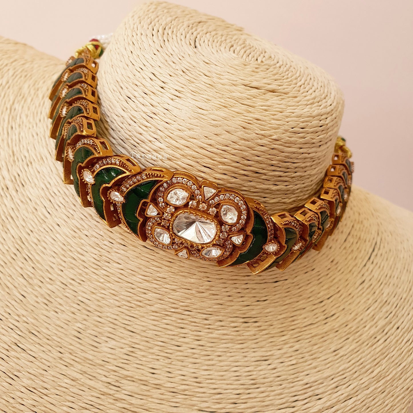 Emerald Kundan Choker