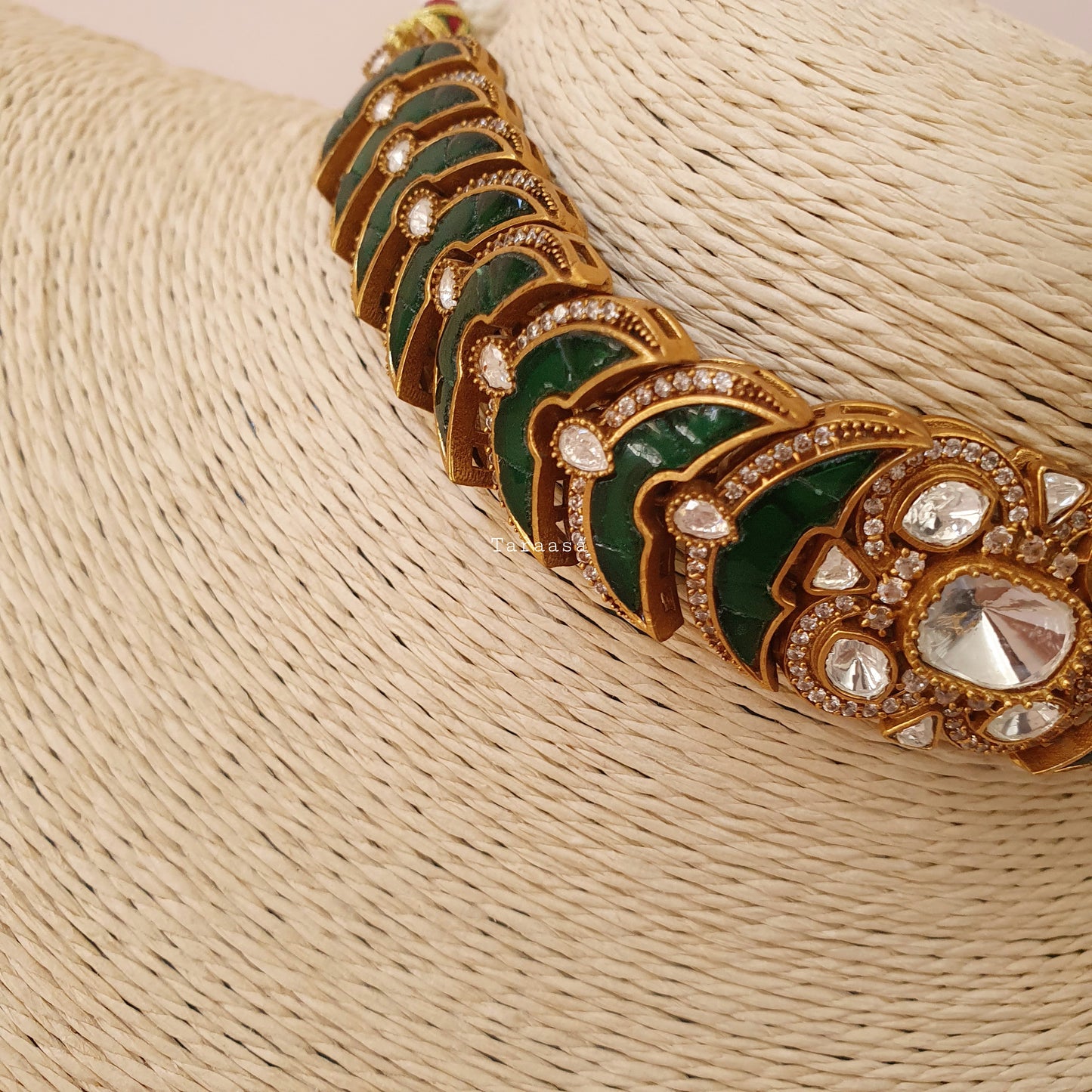 Emerald Kundan Choker