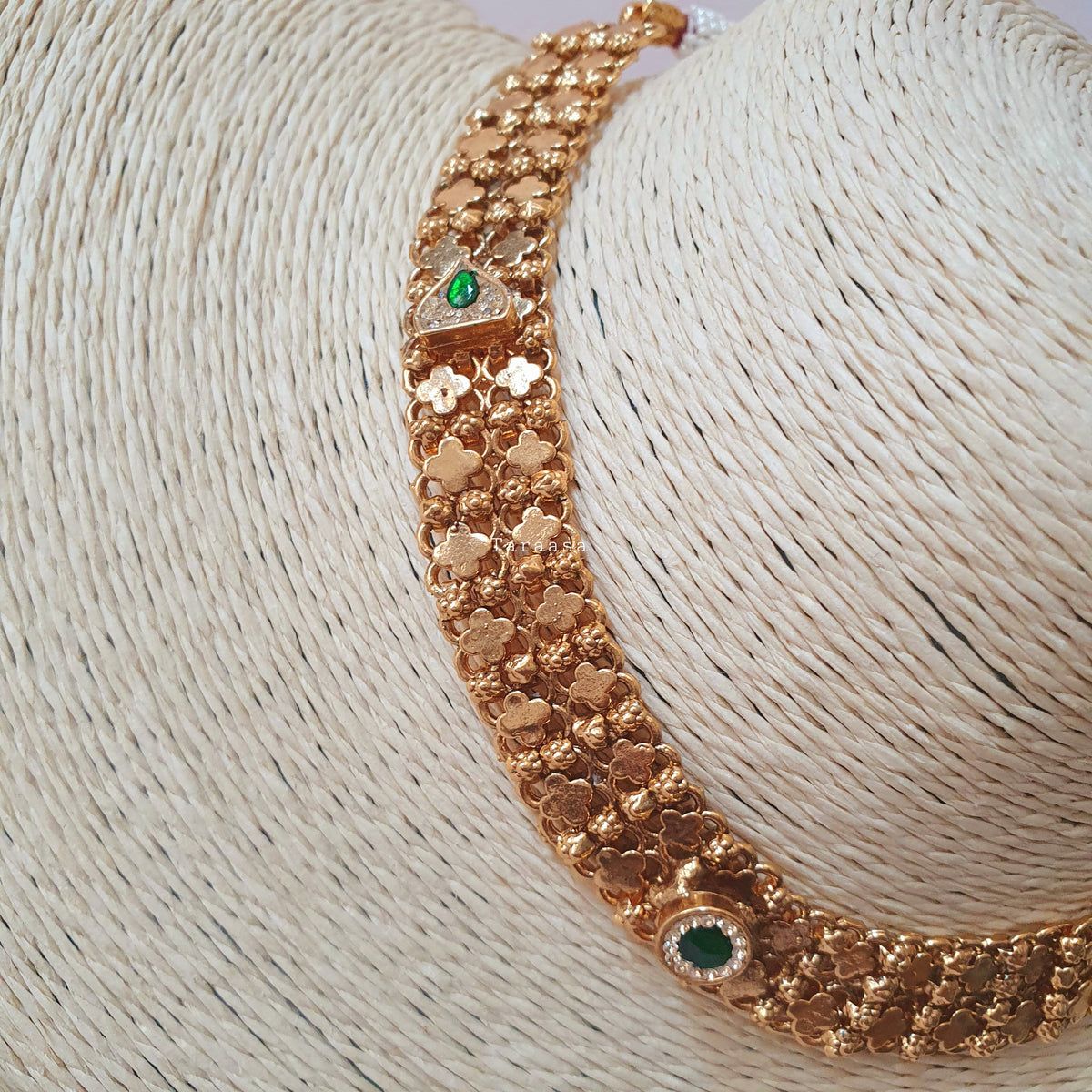 Green Choker Set