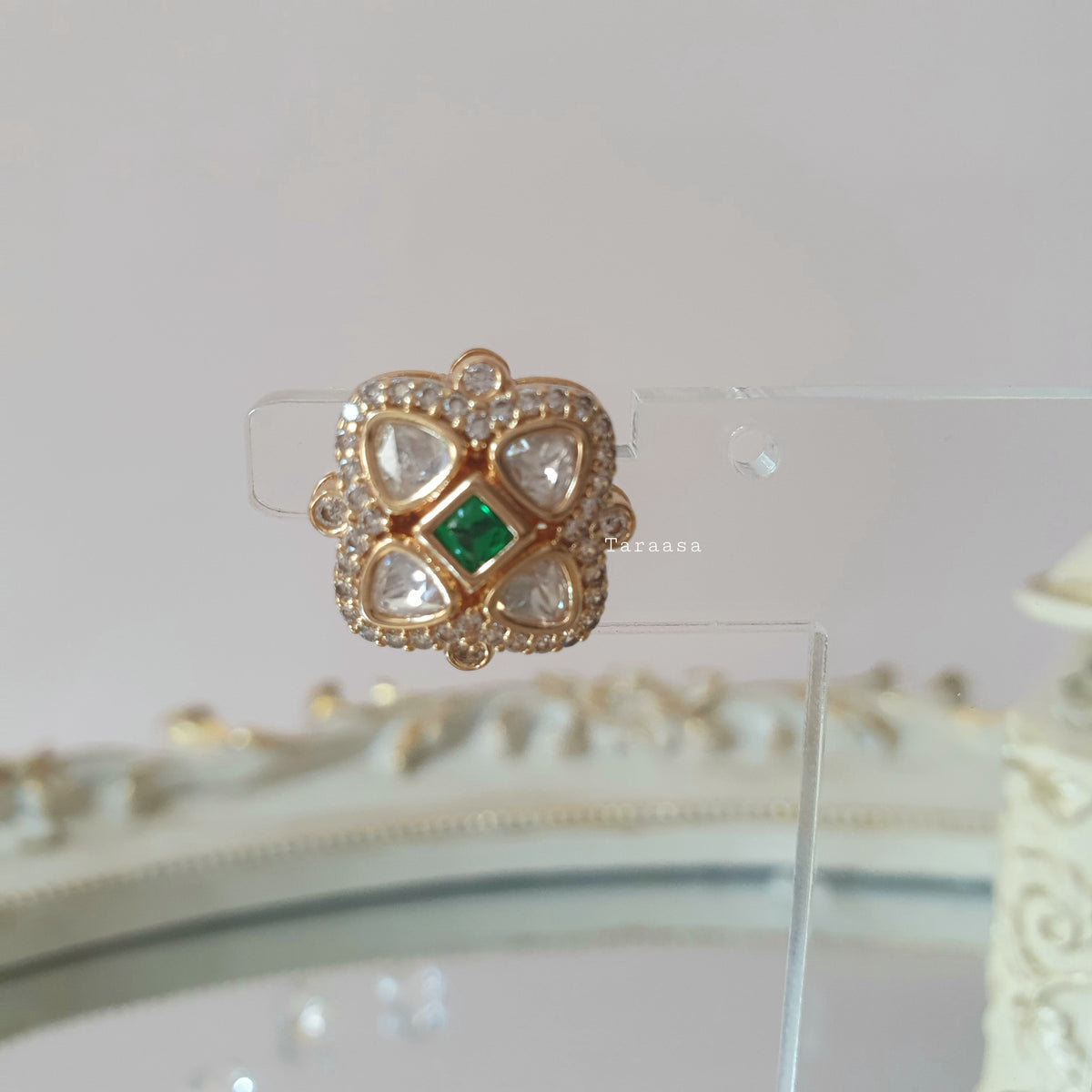 Kundan Stud Earrings Green