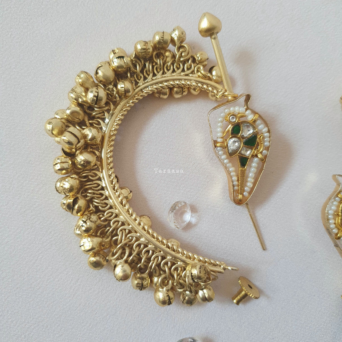 Kundan Parrot Earcuff Green