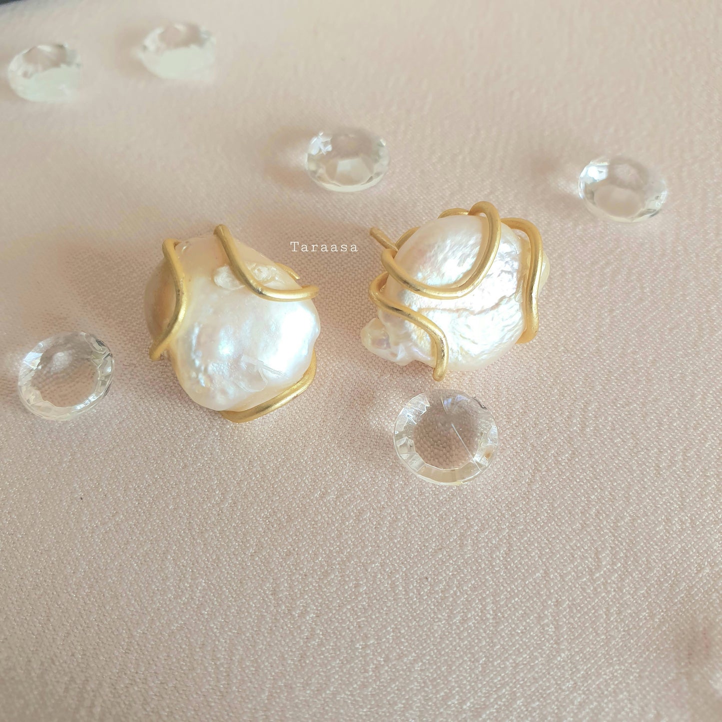 Freshwater Pearl Studs & Tikka Set