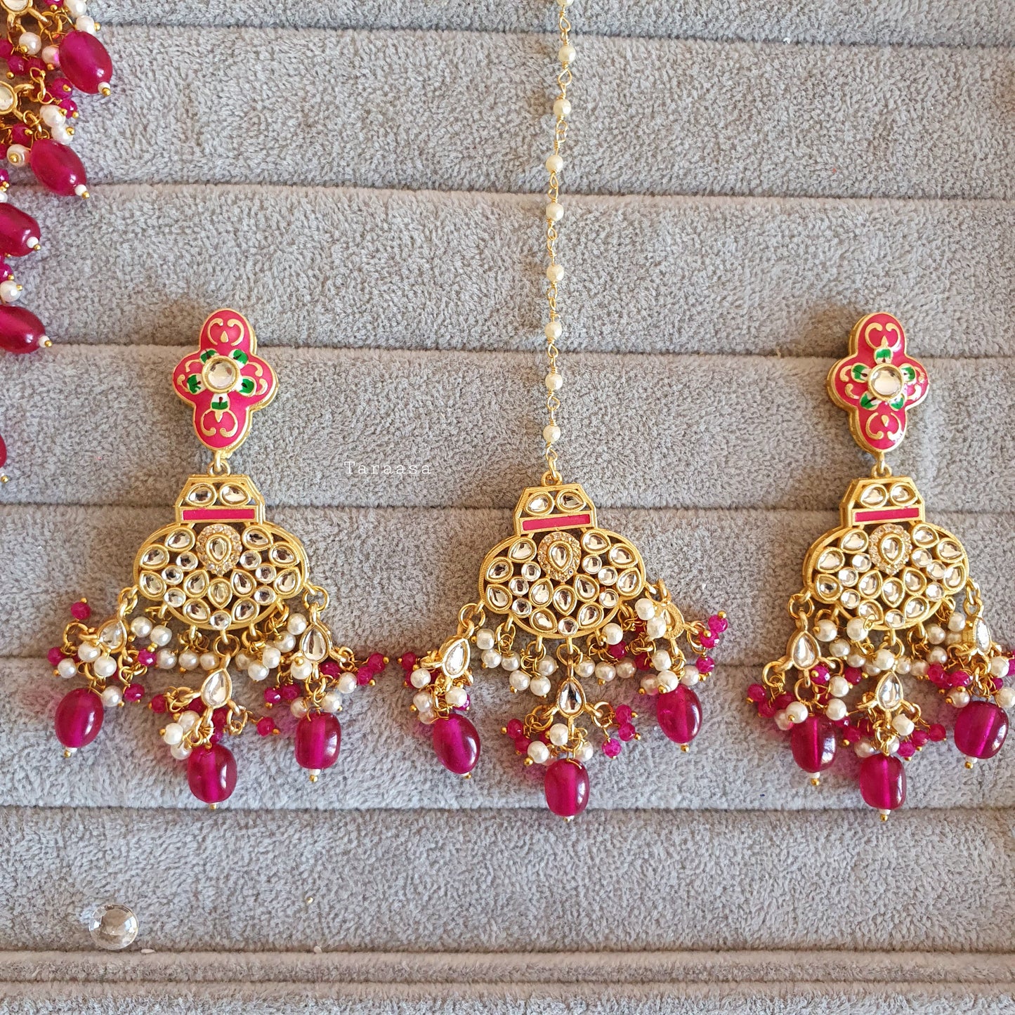 Cerise Meenakari and Kundan Choker